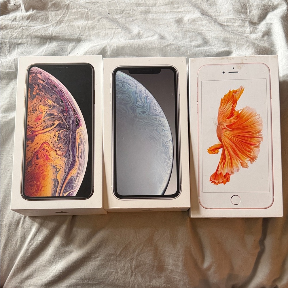 Apple iPhone BOXES